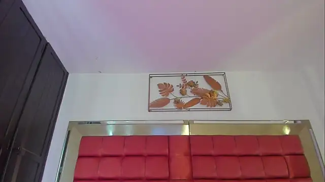 FaloonRoussel online show from October 26, 2025, 6:08 pm