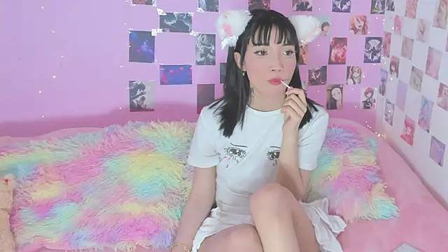 MIDORI BACK 01 online show from November 4, 2025, 5:17 pm