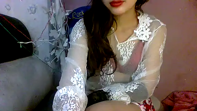 Snapshot of binisa_45 chatting on December 3, 2024, 8:33 pm binisa 45 online show from December 3, 2024, 8:33 pm