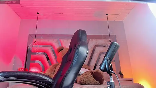 AngelineHeet online show from March 22, 2026, 3:54 am