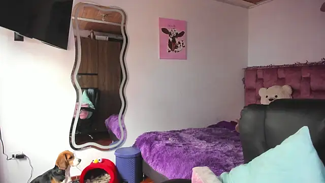 Snapshot of ladyrd1 chatting on February 21, 2026, 9:06 pm ladyrd1 online show from February 21, 2026, 9:06 pm