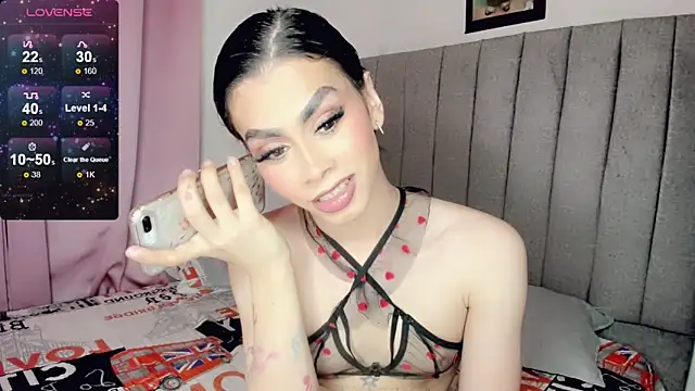 Snapshot of Jimmenna_ chatting on January 17, 2025, 3:55 am Jimmenna online show from January 17, 2025, 3:55 am