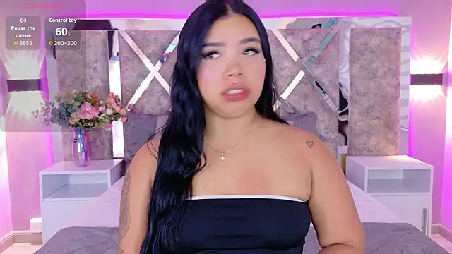 MarianaGarciaa   online show from March 5, 2026, 6:48 pm