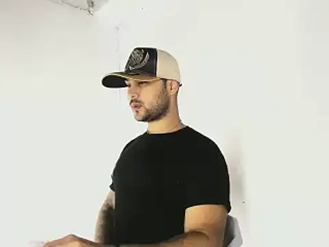 Sebas-hott online show from October 5, 2025, 10:11 pm