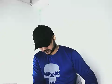 Sebas-hott online show from October 12, 2025, 10:22 pm