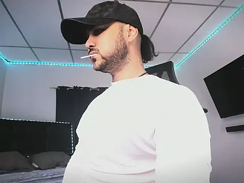 Sebas-hott online show from February 27, 2026, 9:58 pm