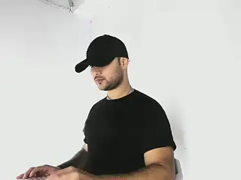 Sebas-hott online show from October 1, 2025, 10:35 pm