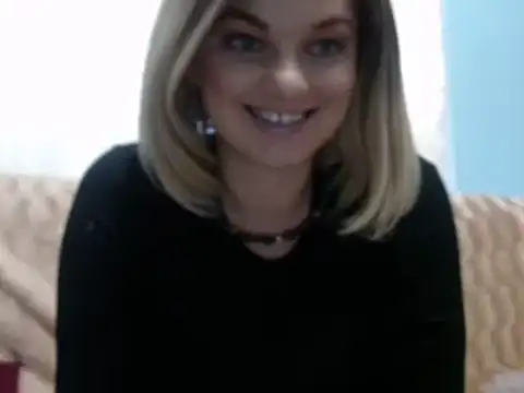 Snapshot of YourSweetJam chatting on September 24, 2025, 4:02 pm YourSweetJam online show from September 24, 2025, 4:02 pm