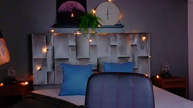 alaia-rogers online show from September 12, 2025, 11:54 am