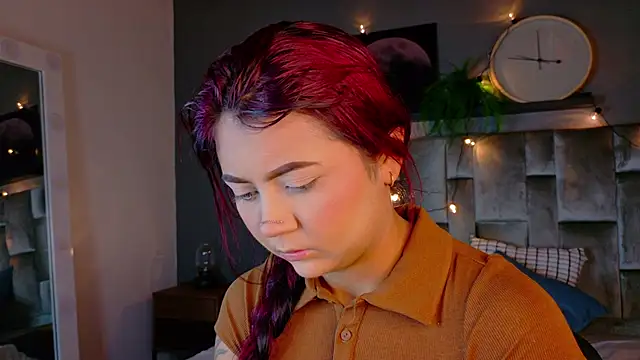 alaia-rogers online show from October 2, 2025, 11:35 am