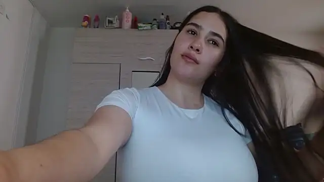 Naomi D online show from April 27, 2026, 9:46 pm