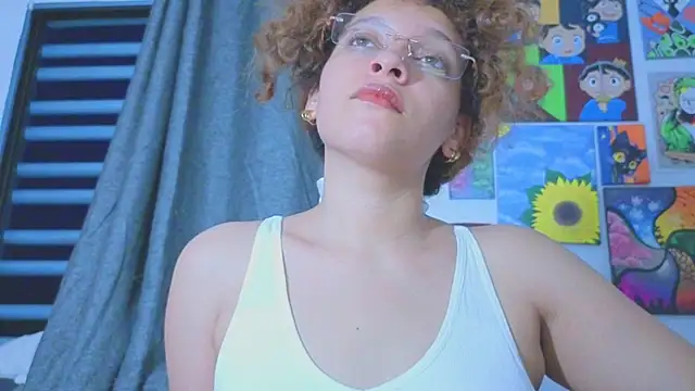 Snapshot of Ada_gales_ chatting on July 19, 2026, 11:45 pm Ada gales online show from July 19, 2026, 11:45 pm