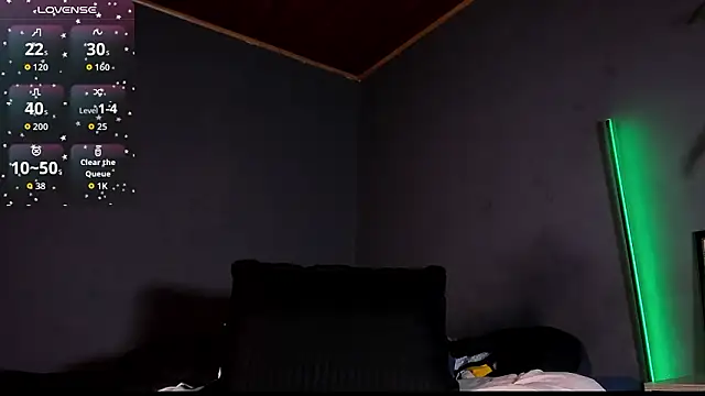 Snapshot of Angel_Snowhotxxx chatting on January 18, 2026, 10:13 pm Angel Snowhotxxx online show from January 18, 2026, 10:13 pm