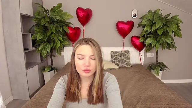 Snapshot of IceDanielles chatting on February 20, 2025, 1:30 pm IceDanielles online show from February 20, 2025, 1:30 pm