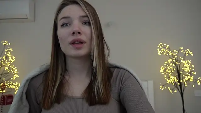 Snapshot of IceDanielles chatting on February 9, 2025, 11:47 am IceDanielles online show from February 9, 2025, 11:47 am
