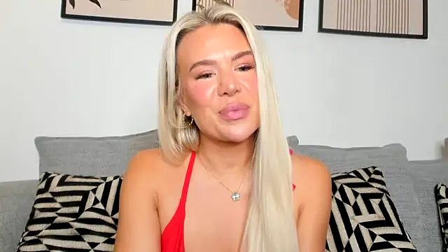 Alexia-Lee online show from December 14, 2025, 9:42 pm