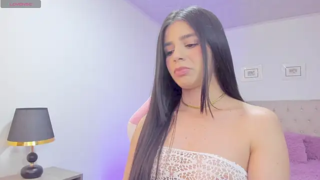 carlaperez  online show from September 9, 2025, 3:16 am