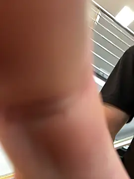 Snapshot of mocinhohrc chatting on March 18, 2025, 3:01 pm mocinhohrc online show from March 18, 2025, 3:01 pm