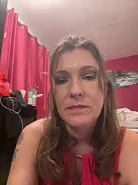 Lwhite1 online show from November 13, 2025, 4:44 pm