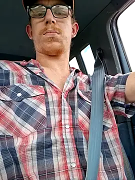 REDHAMMER  online show from April 30, 2026, 8:38 pm