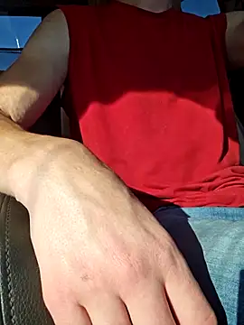 Snapshot of REDHAMMER_ chatting on October 15, 2025, 8:17 pm REDHAMMER  online show from October 15, 2025, 8:17 pm