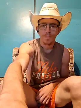 Snapshot of REDHAMMER_ chatting on August 8, 2026, 2:51 am REDHAMMER online show from August 8, 2026, 2:51 am