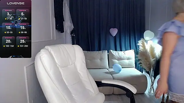 Snapshot of Juarnea chatting on February 24, 2025, 2:04 pm Juarnea online show from February 24, 2025, 2:04 pm