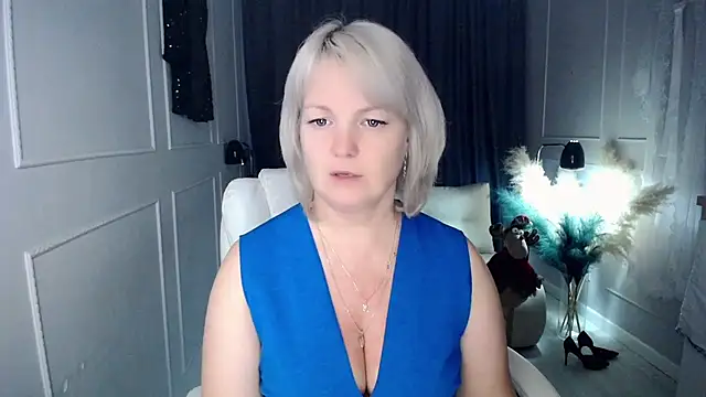 Juarnea online show from December 2, 2025, 8:05 am