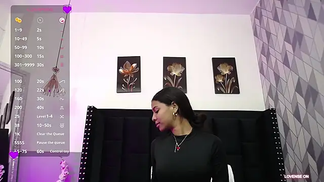 littleebonny online show from March 8, 2025, 7:53 pm