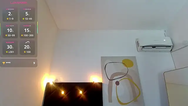 Snapshot of littleebonny chatting on May 19, 2026, 1:56 am littleebonny online show from May 19, 2026, 1:56 am