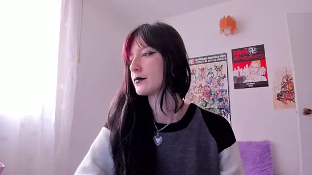Snapshot of sunshine_girl9 chatting on December 10, 2024, 8:27 pm sunshine girl9 online show from December 10, 2024, 8:27 pm