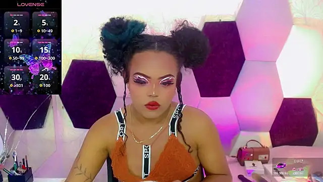 KayleighDreams  online show from February 18, 2026, 2:42 am