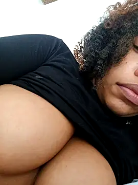 isabellehaynes online show from March 16, 2025, 6:44 pm