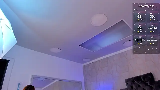 Snapshot of emily_parkerr chatting on February 9, 2025, 10:21 pm emily parkerr online show from February 9, 2025, 10:21 pm