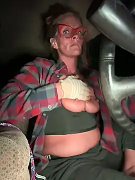 vixendoll87 online show from March 7, 2025, 1:31 am