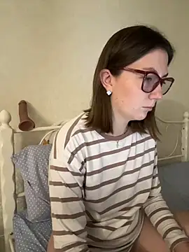 BeatriceTender online show from December 4, 2025, 3:05 am