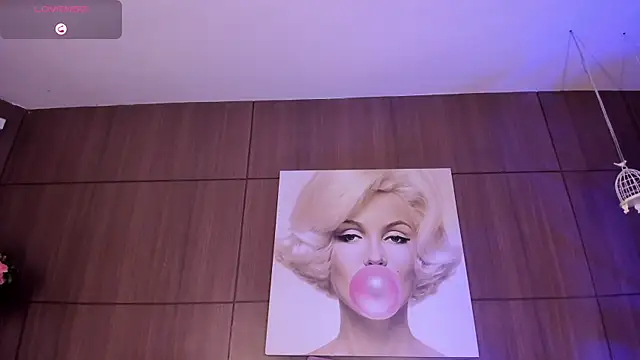 AgattaDuque online show from November 6, 2025, 11:09 pm