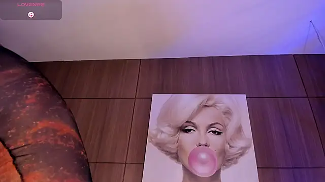 AgattaDuque online show from October 27, 2025, 12:00 am