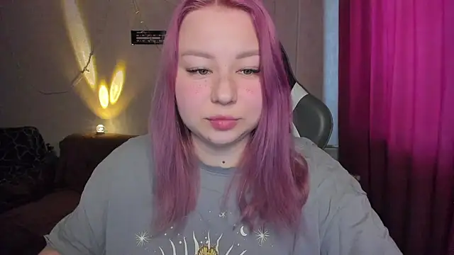 Milafoxxxy online show from November 28, 2025, 9:53 am