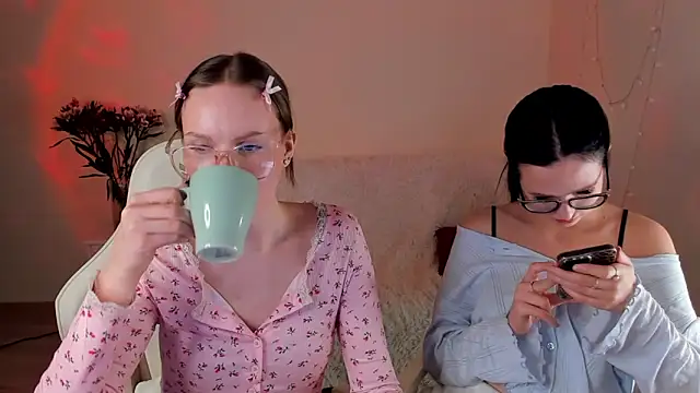 MishkaMe online show from February 25, 2026, 6:41 pm