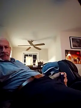 den-rock4u online show from November 12, 2025, 8:29 am