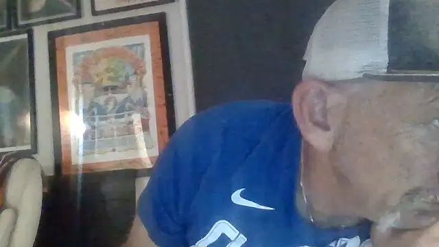 Snapshot of den-rock4u chatting on September 15, 2025, 5:19 am den-rock4u online show from September 15, 2025, 5:19 am