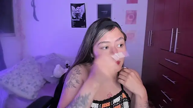 StephaniFox online show from March 25, 2026, 1:50 am