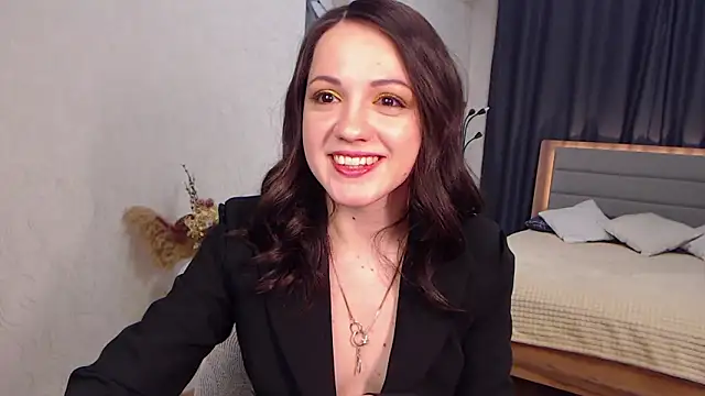 Snapshot of SusanMorado chatting on March 4, 2025, 8:24 am SusanMorado online show from March 4, 2025, 8:24 am