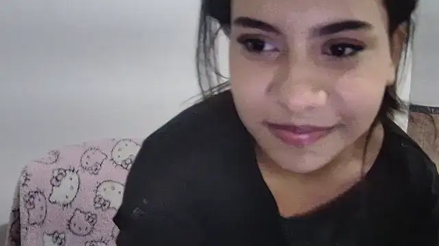 Snapshot of hannaxnatx chatting on November 18, 2025, 10:34 pm hannaxnatx online show from November 18, 2025, 10:34 pm