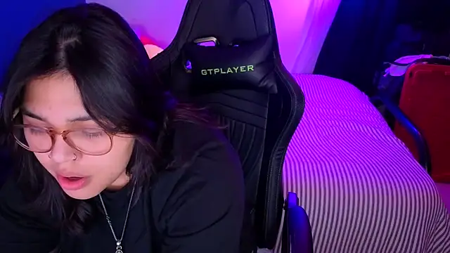 miacanela xo online show from February 16, 2026, 2:32 am