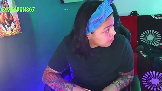 miacanela xo online show from October 5, 2025, 12:45 am