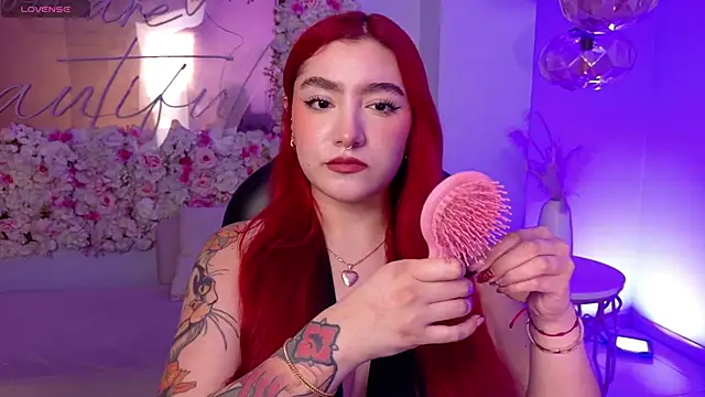 ViolettCastel online show from November 22, 2025, 7:13 pm