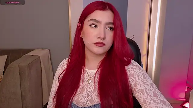 ViolettCastel online show from November 14, 2025, 7:06 pm