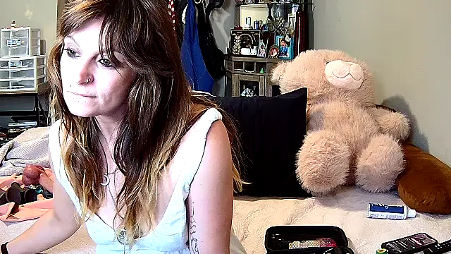 ZeelaXoXo online show from February 20, 2026, 6:32 pm